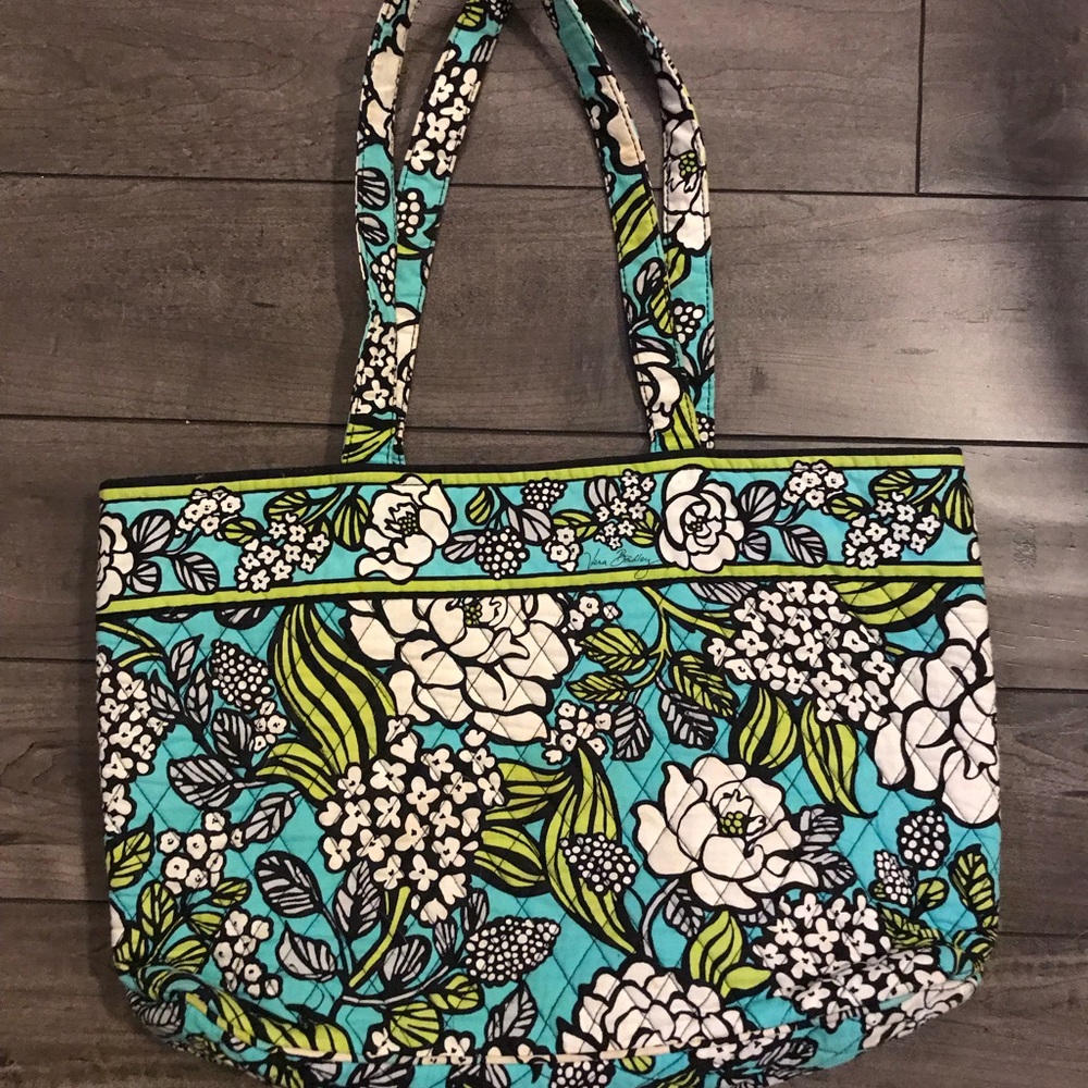 | Vera Bradley | Island blooms | Tote 🌺